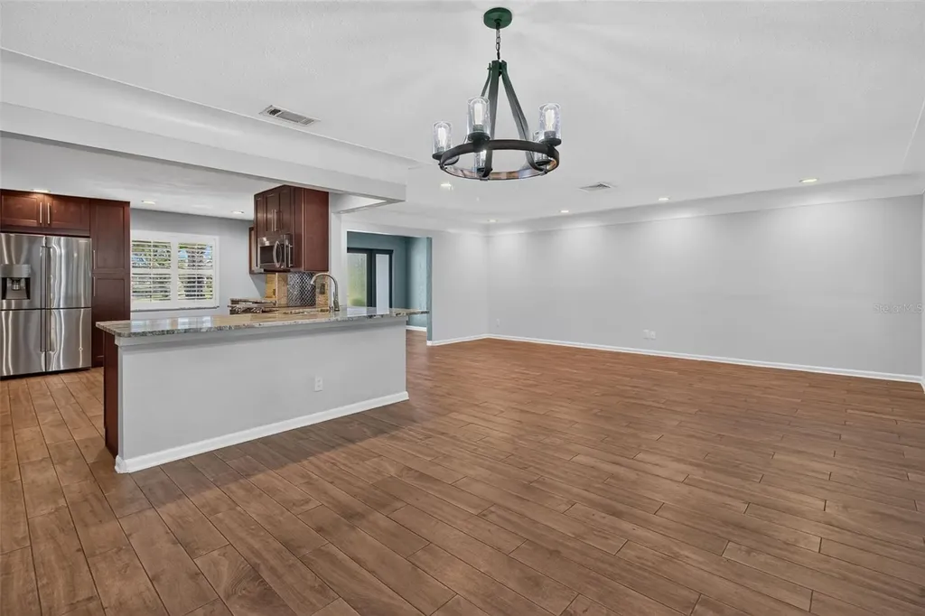8094 12th Avenue S St Petersburg FL 33707