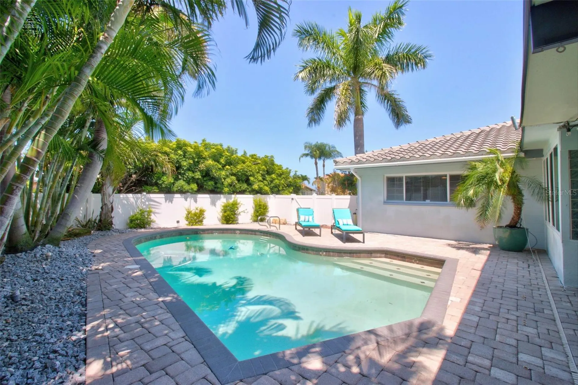 8094 12th Avenue S St Petersburg FL 33707
