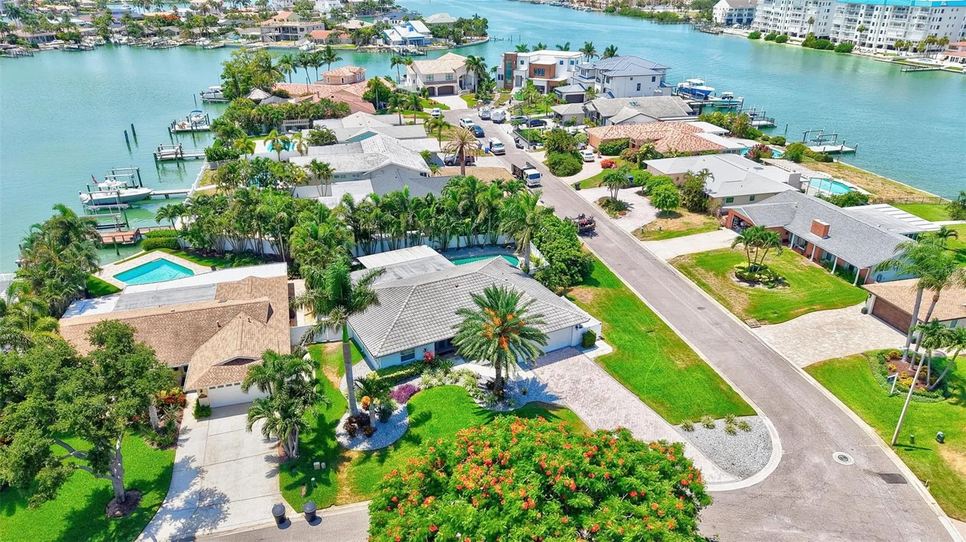 8094 12th Avenue S St Petersburg FL 33707