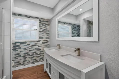 8094 12th Avenue S St Petersburg FL 33707