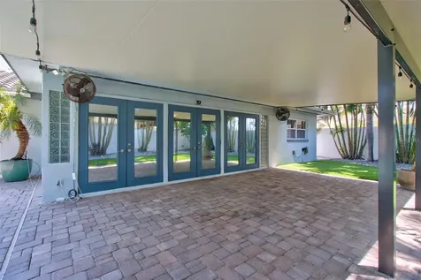 8094 12th Avenue S St Petersburg FL 33707