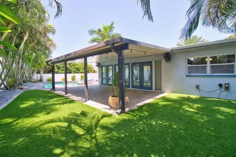 8094 12th Avenue S St Petersburg FL 33707