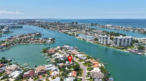 8094 12th Avenue S St Petersburg FL 33707