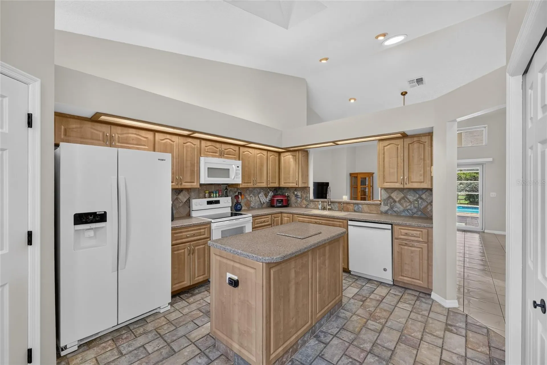 19025 SW 98th Loop Dunnellon FL 34432