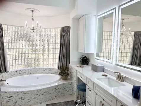 8027 Belshire Drive Orlando FL 32835