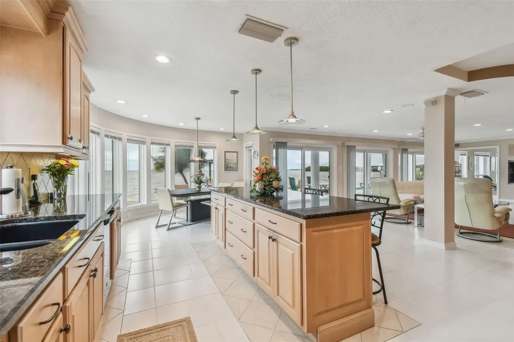 119 Carlyle Circle Palm Harbor FL 34683