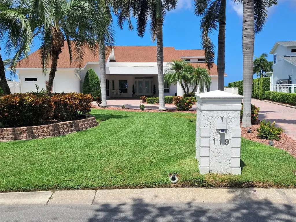119 Carlyle Circle Palm Harbor FL 34683