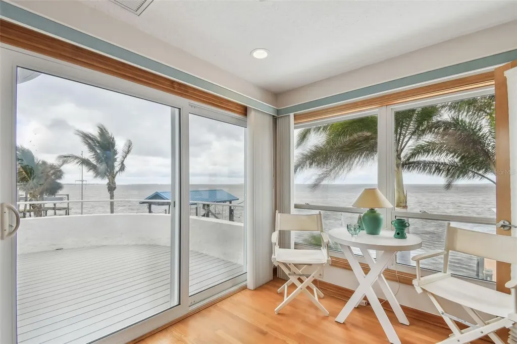 119 Carlyle Circle Palm Harbor FL 34683