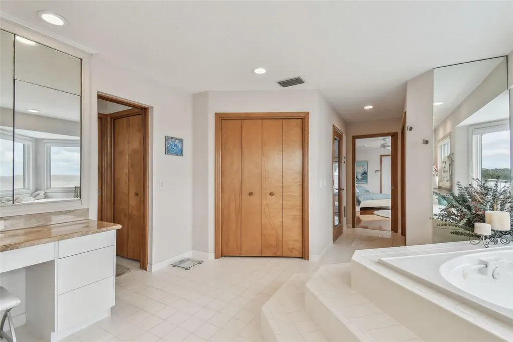 119 Carlyle Circle Palm Harbor FL 34683