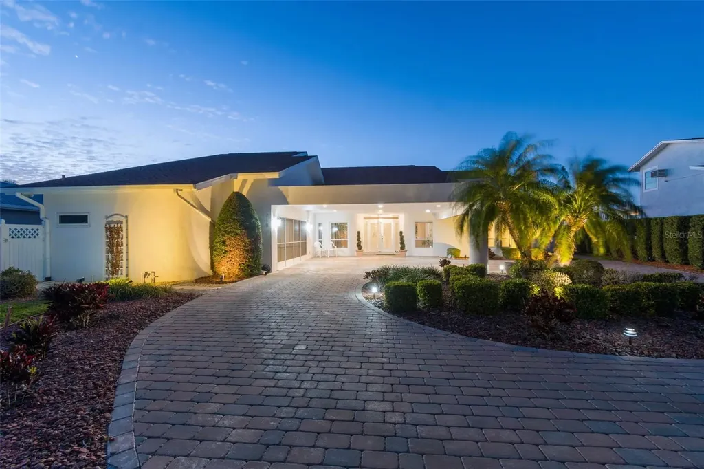 119 Carlyle Circle Palm Harbor FL 34683