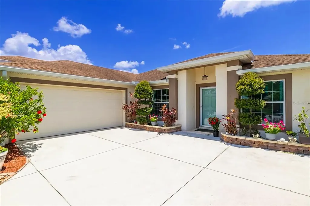 3215 55th Street E Palmetto FL 34221