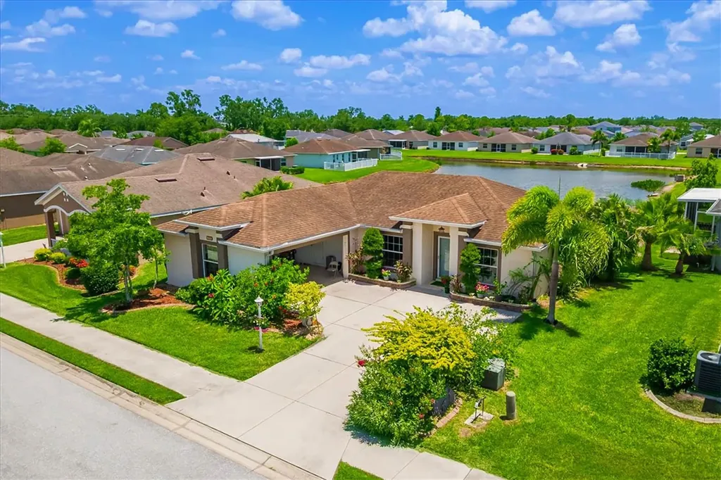 3215 55th Street E Palmetto FL 34221
