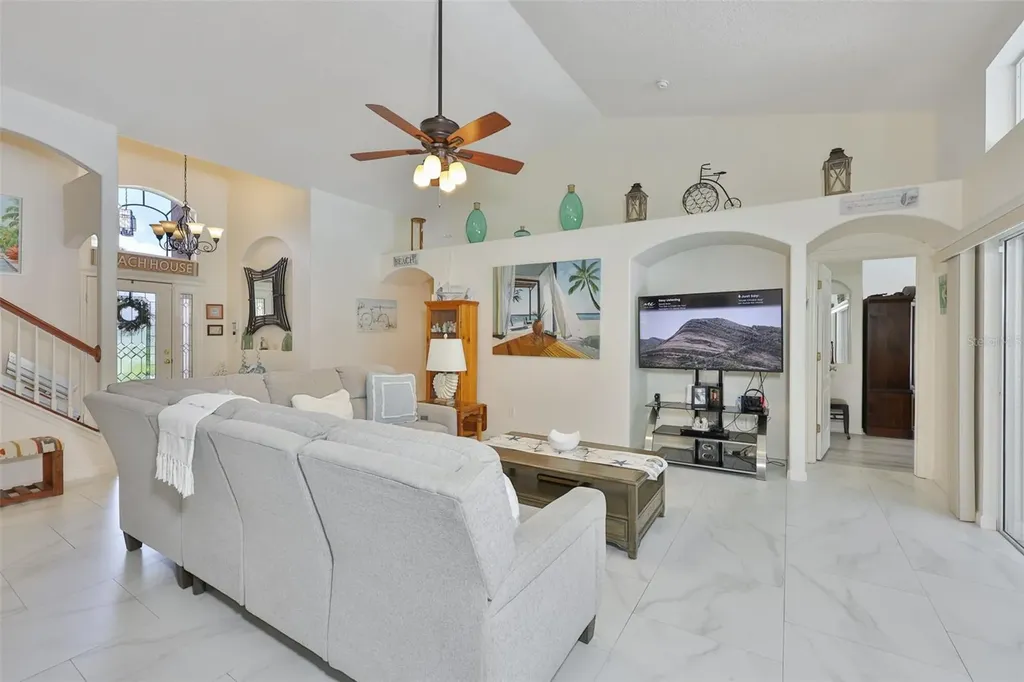 7613 Nottinghill Sky Drive Apollo Beach FL 33572