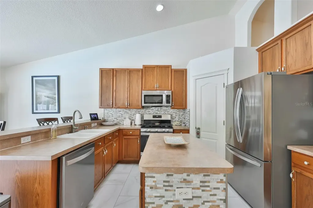 7613 Nottinghill Sky Drive Apollo Beach FL 33572