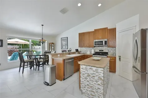 7613 Nottinghill Sky Drive Apollo Beach FL 33572