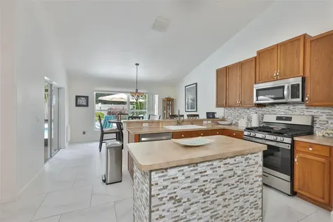 7613 Nottinghill Sky Drive Apollo Beach FL 33572