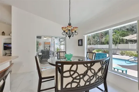 7613 Nottinghill Sky Drive Apollo Beach FL 33572