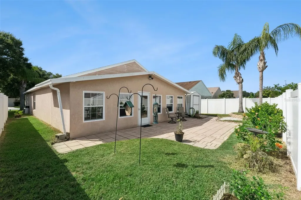 3136 Cranes Cove Loop Kissimmee FL 34741