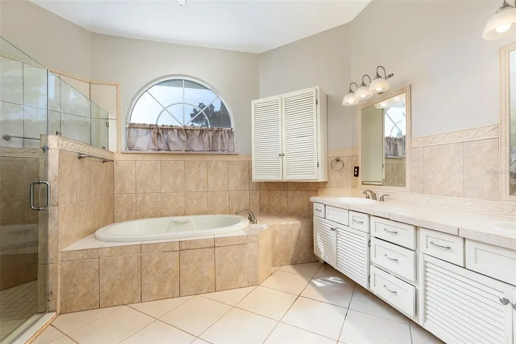 1058 Almond Tree Circle Orlando FL 32835