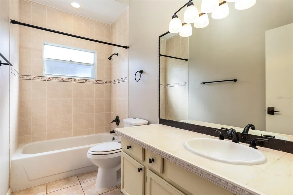1058 Almond Tree Circle Orlando FL 32835