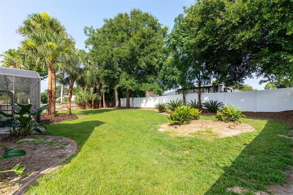 1058 Almond Tree Circle Orlando FL 32835