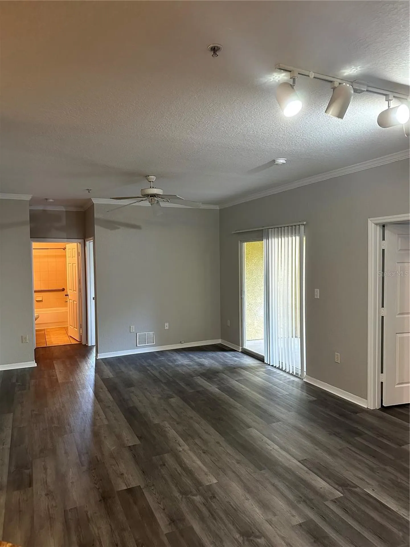 10101 Courtney Palms Boulevard Tampa FL 33619