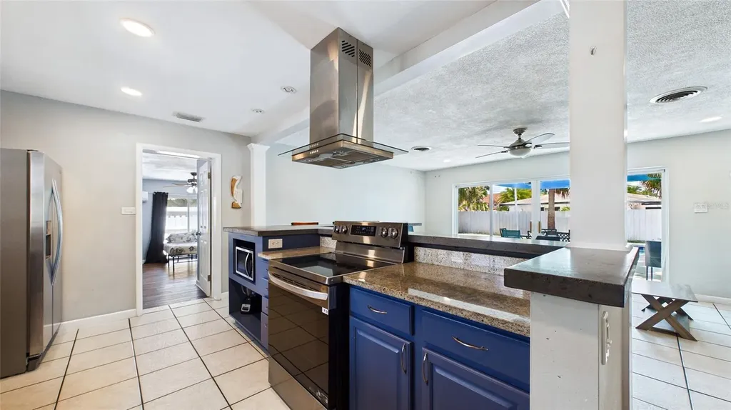 6400 Pelican Drive S St Petersburg FL 33707