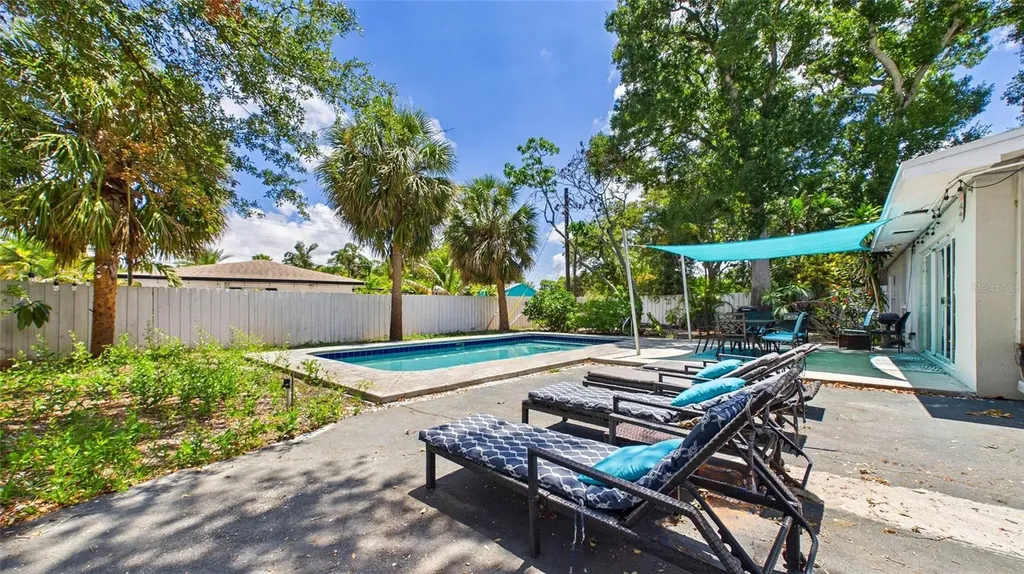 6400 Pelican Drive S St Petersburg FL 33707