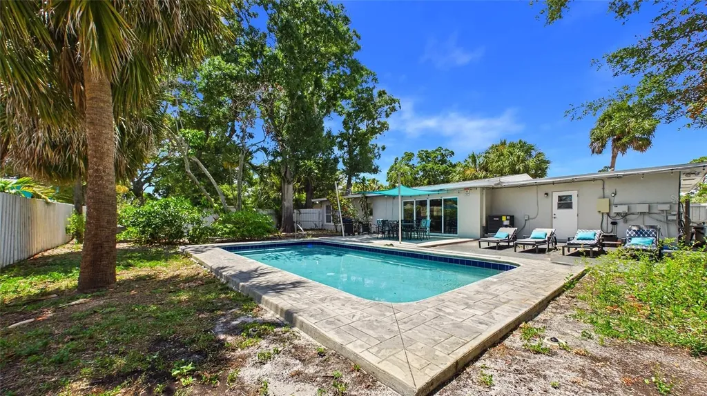 6400 Pelican Drive S St Petersburg FL 33707