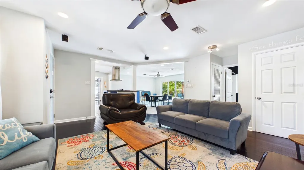 6400 Pelican Drive S St Petersburg FL 33707
