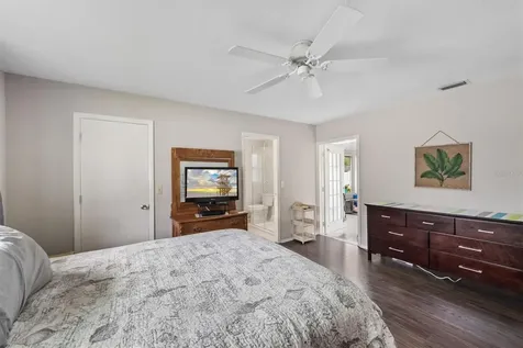 3512 21st Avenue W Bradenton FL 34205