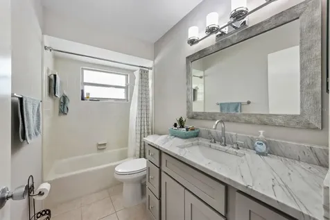 3512 21st Avenue W Bradenton FL 34205