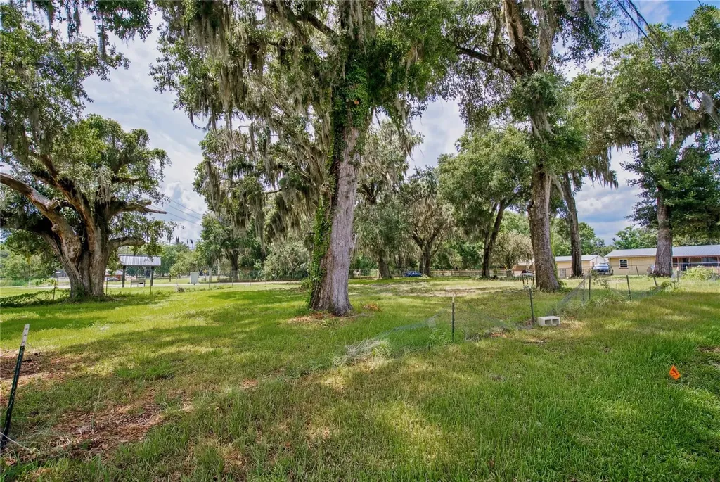 720 Huntington Road Crescent City FL 32112