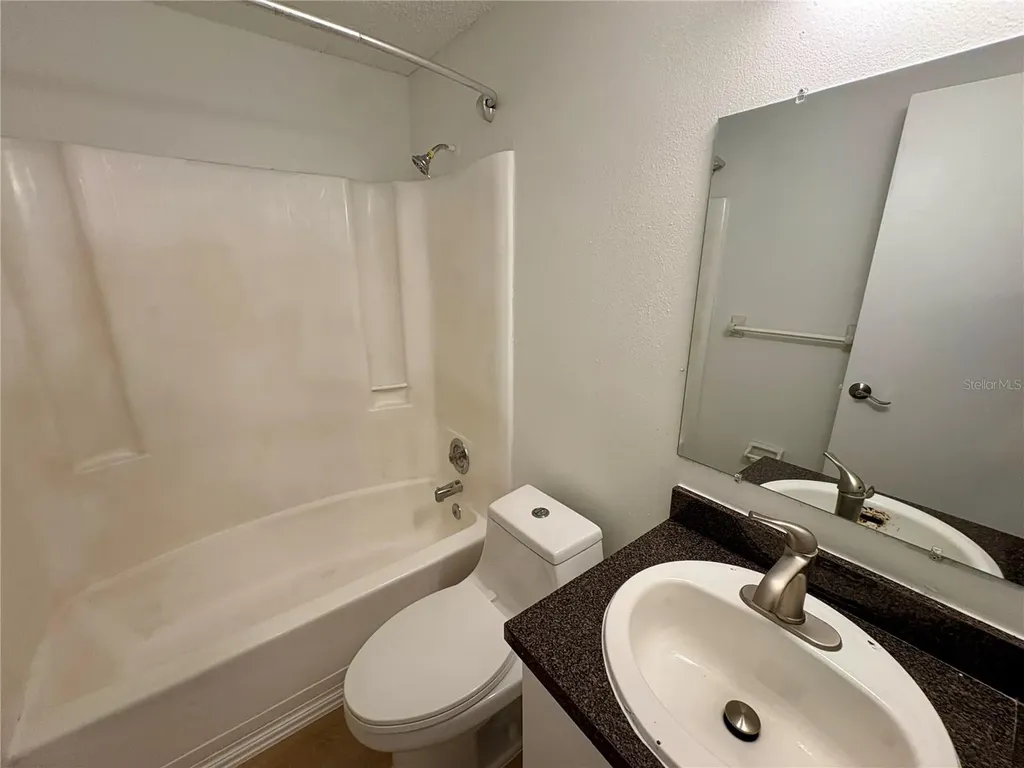 408 57th Avenue Drive E Bradenton FL 34203