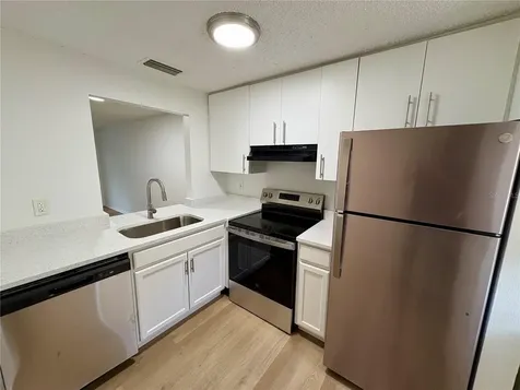 408 57th Avenue Drive E Bradenton FL 34203