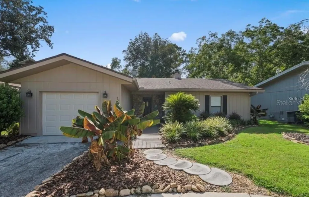 10744 Creek Drive Alachua FL 32615