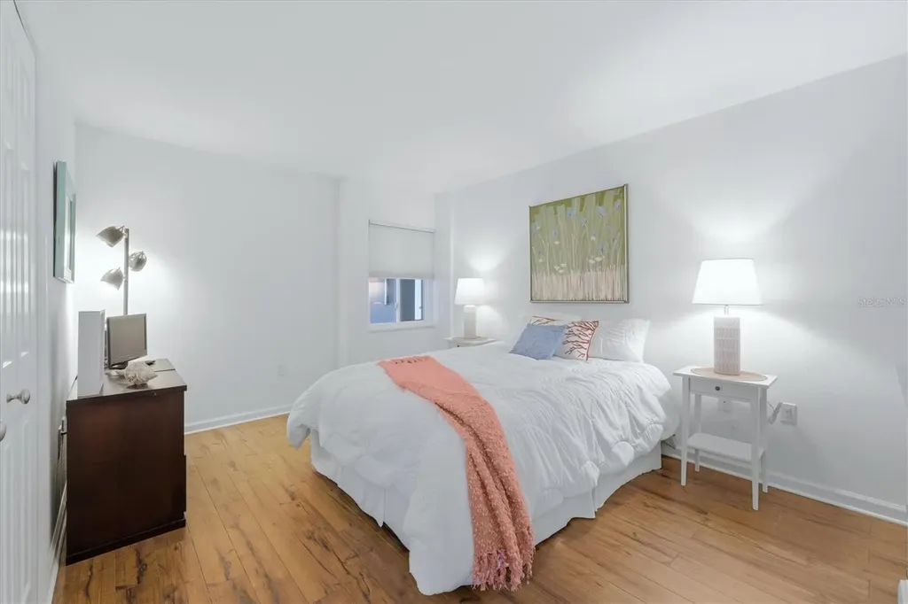 20 Whispering Sands Drive Sarasota FL 34242