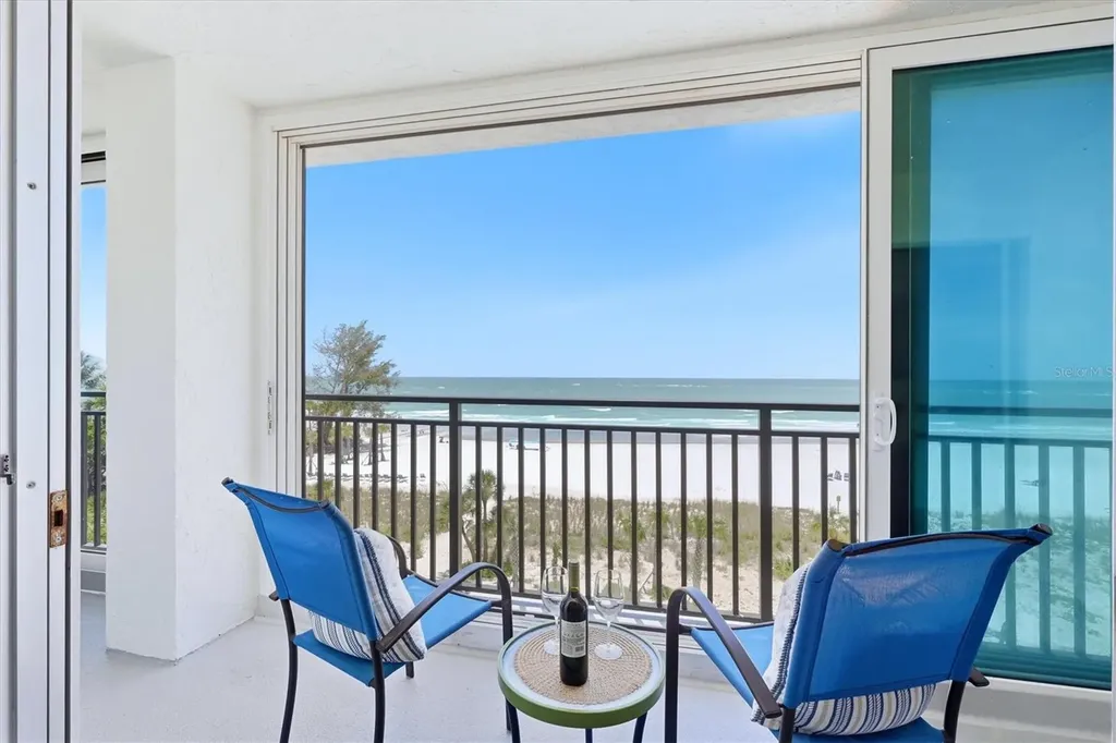 20 Whispering Sands Drive Sarasota FL 34242