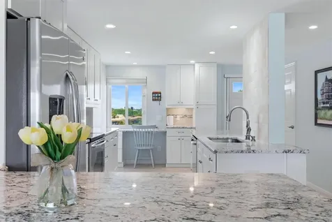 20 Whispering Sands Drive Sarasota FL 34242