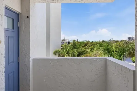 20 Whispering Sands Drive Sarasota FL 34242