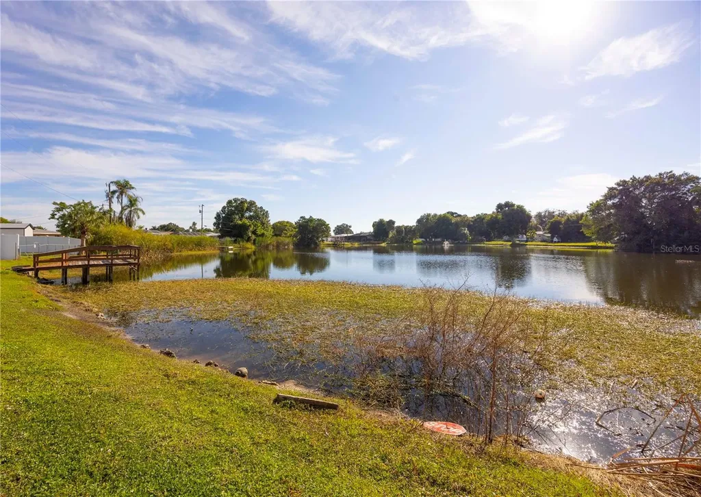 275 Lakeview Drive North Fort Myers FL 33917
