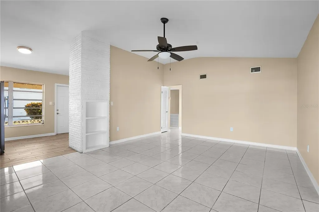 275 Lakeview Drive North Fort Myers FL 33917