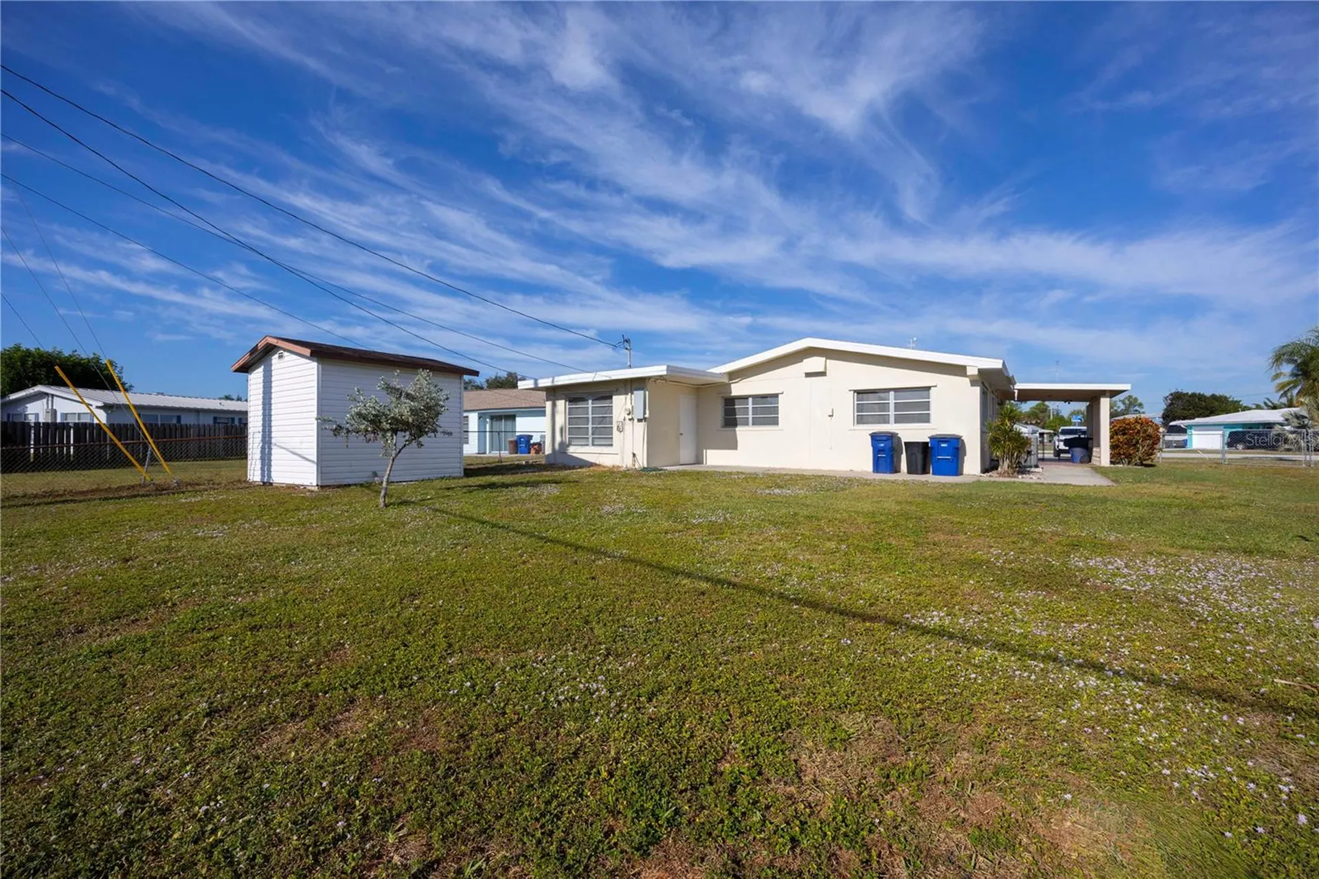 275 Lakeview Drive North Fort Myers FL 33917