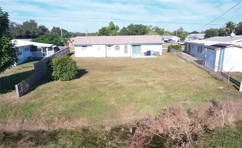 275 Lakeview Drive North Fort Myers FL 33917