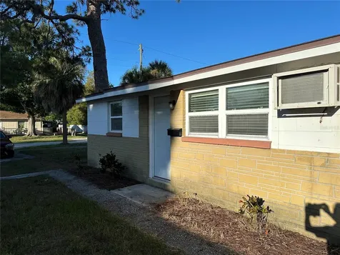 351 50th Avenue N St Petersburg FL 33703
