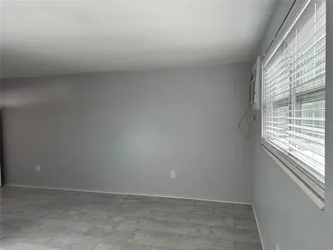 351 50th Avenue N St Petersburg FL 33703