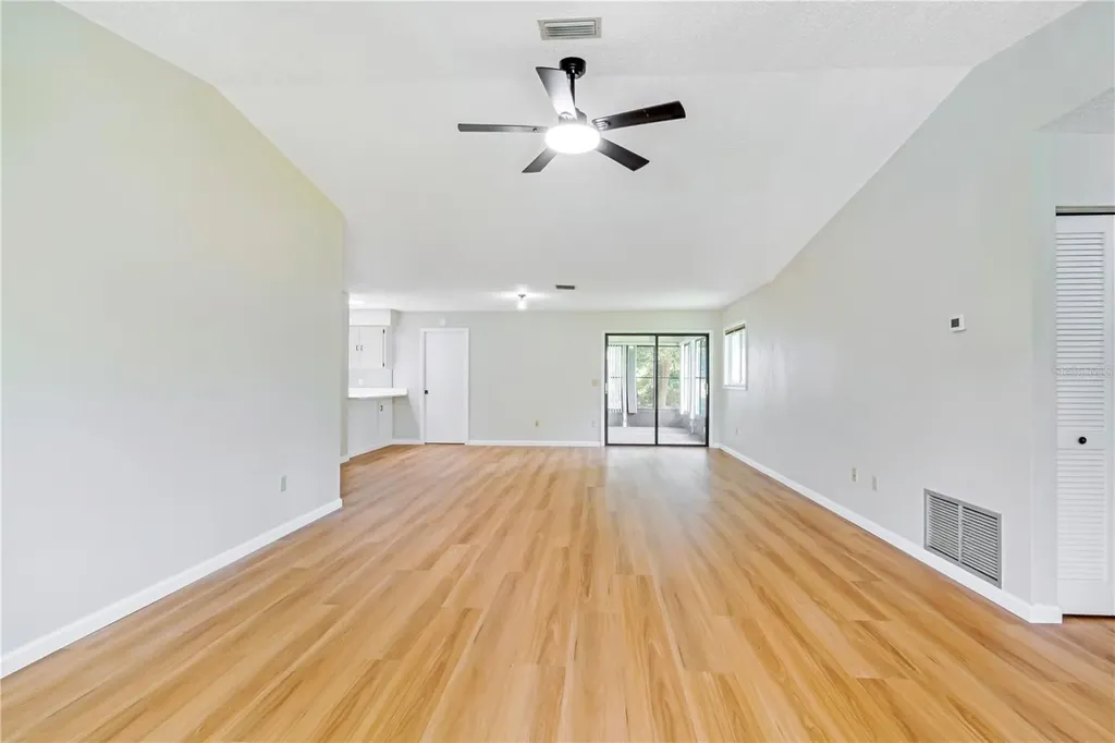 19 Banner Lane Palm Coast FL 32137