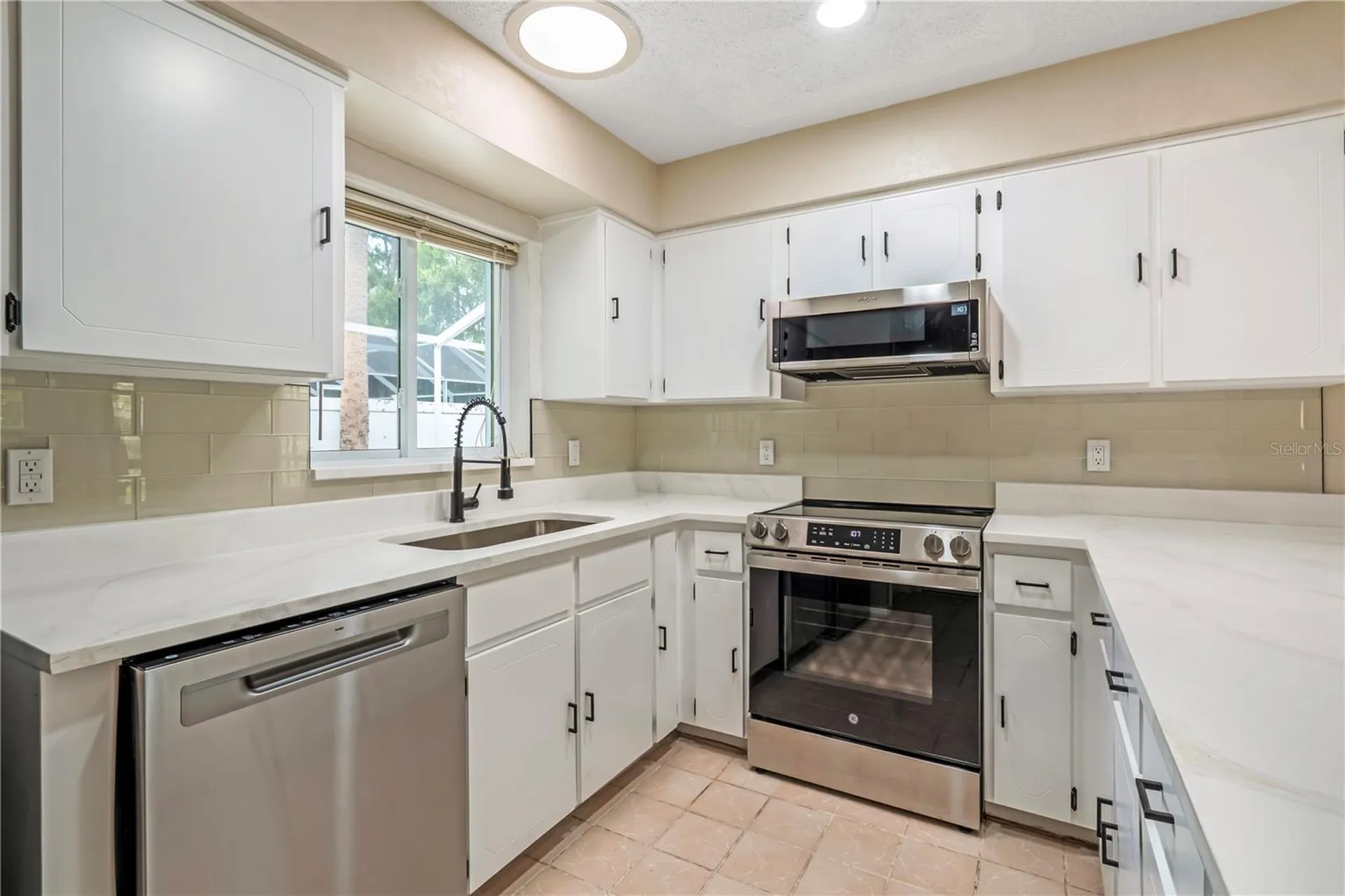 19 Banner Lane Palm Coast FL 32137