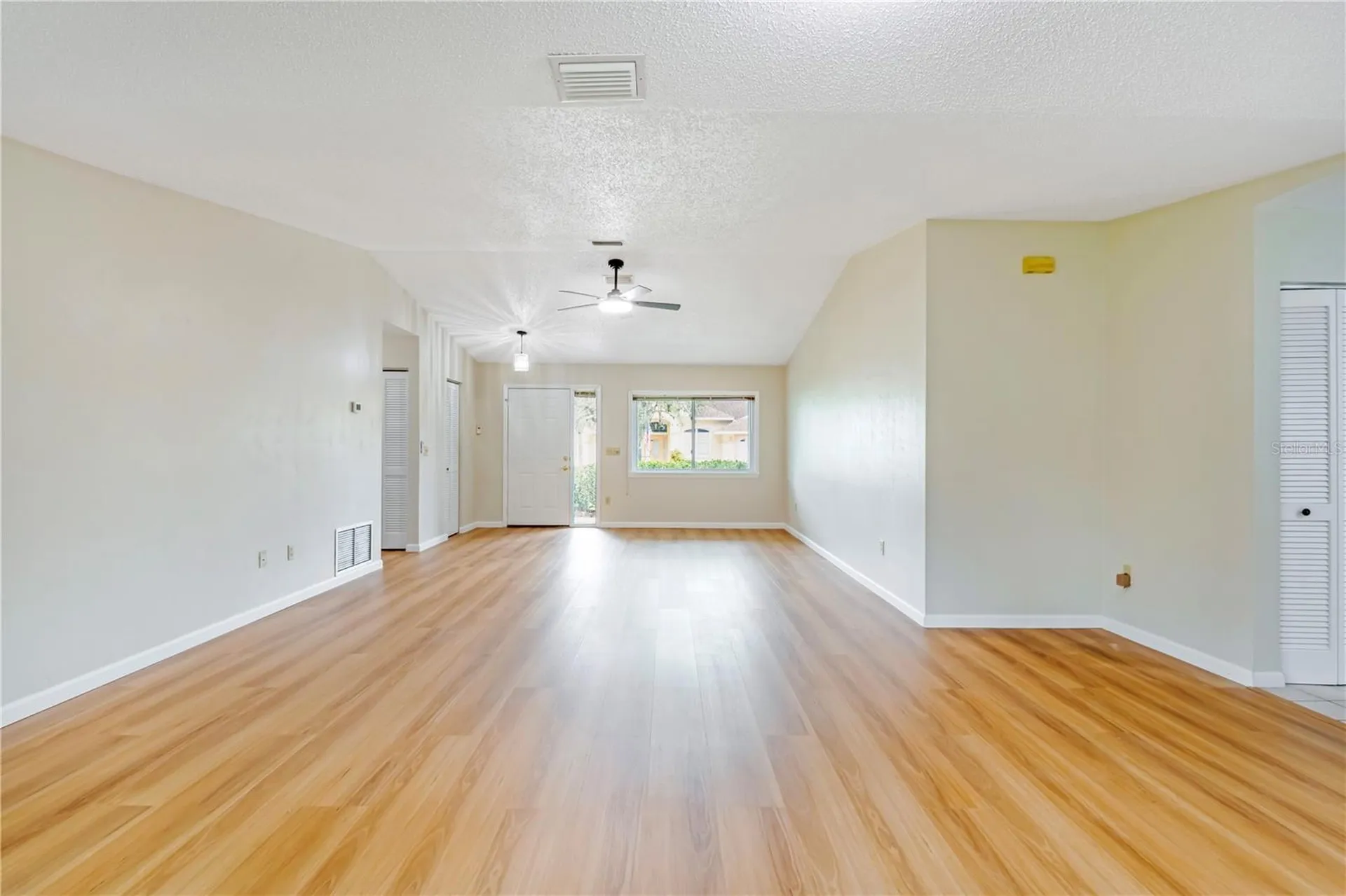 19 Banner Lane Palm Coast FL 32137