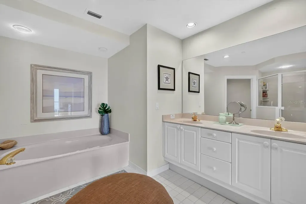 15 Avenue De La Mer Palm Coast FL 32137